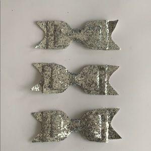 3 large silver glitter bow hair clip